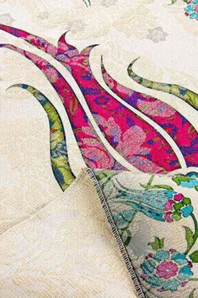 Çocuk Seccadesi Lale Desenli Fuşya