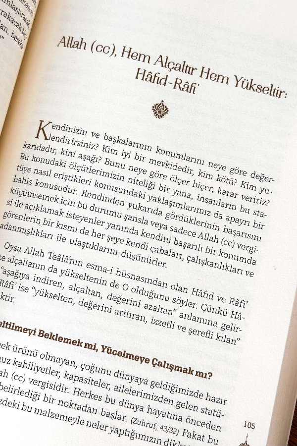 En Güzel İsimler 99 Esma Sonsuz Mana 