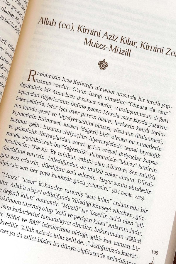 En Güzel İsimler 99 Esma Sonsuz Mana 